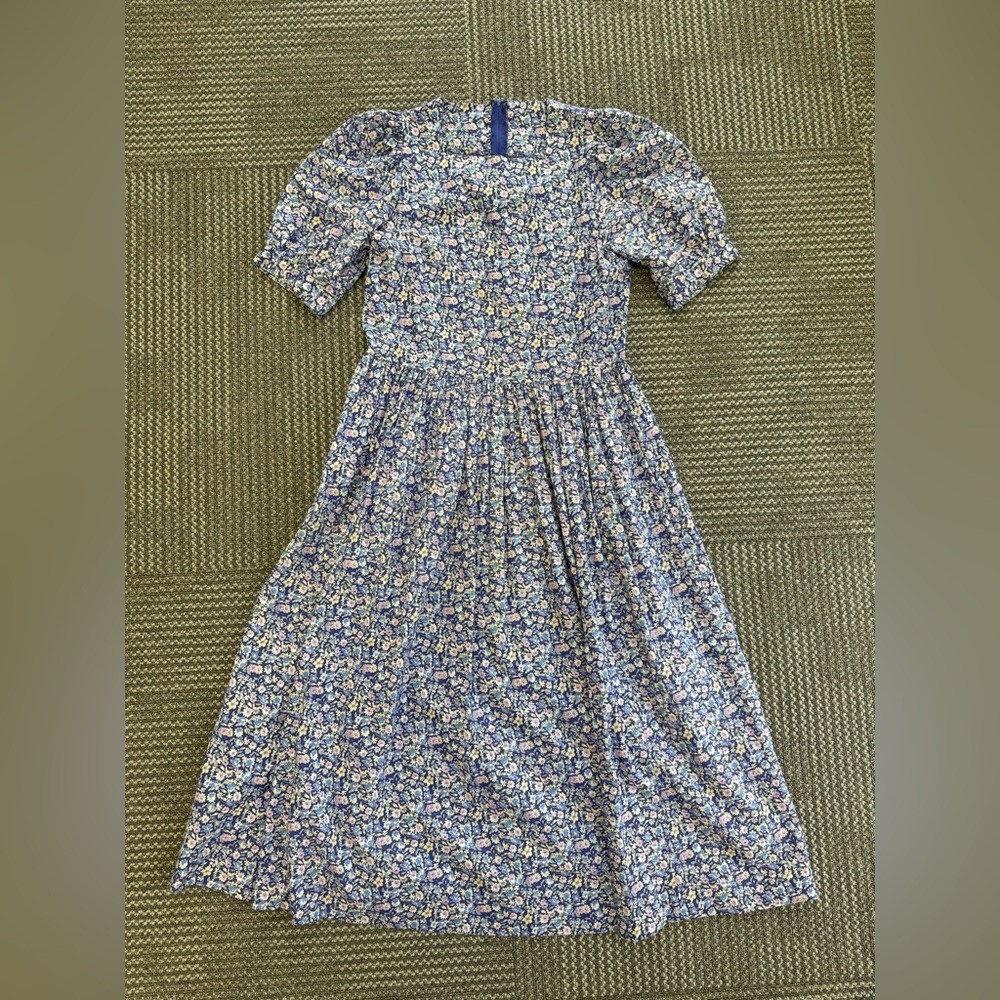 Laura Ashley Vintage Floral Print Cotton Prairie Midi Dress, size M